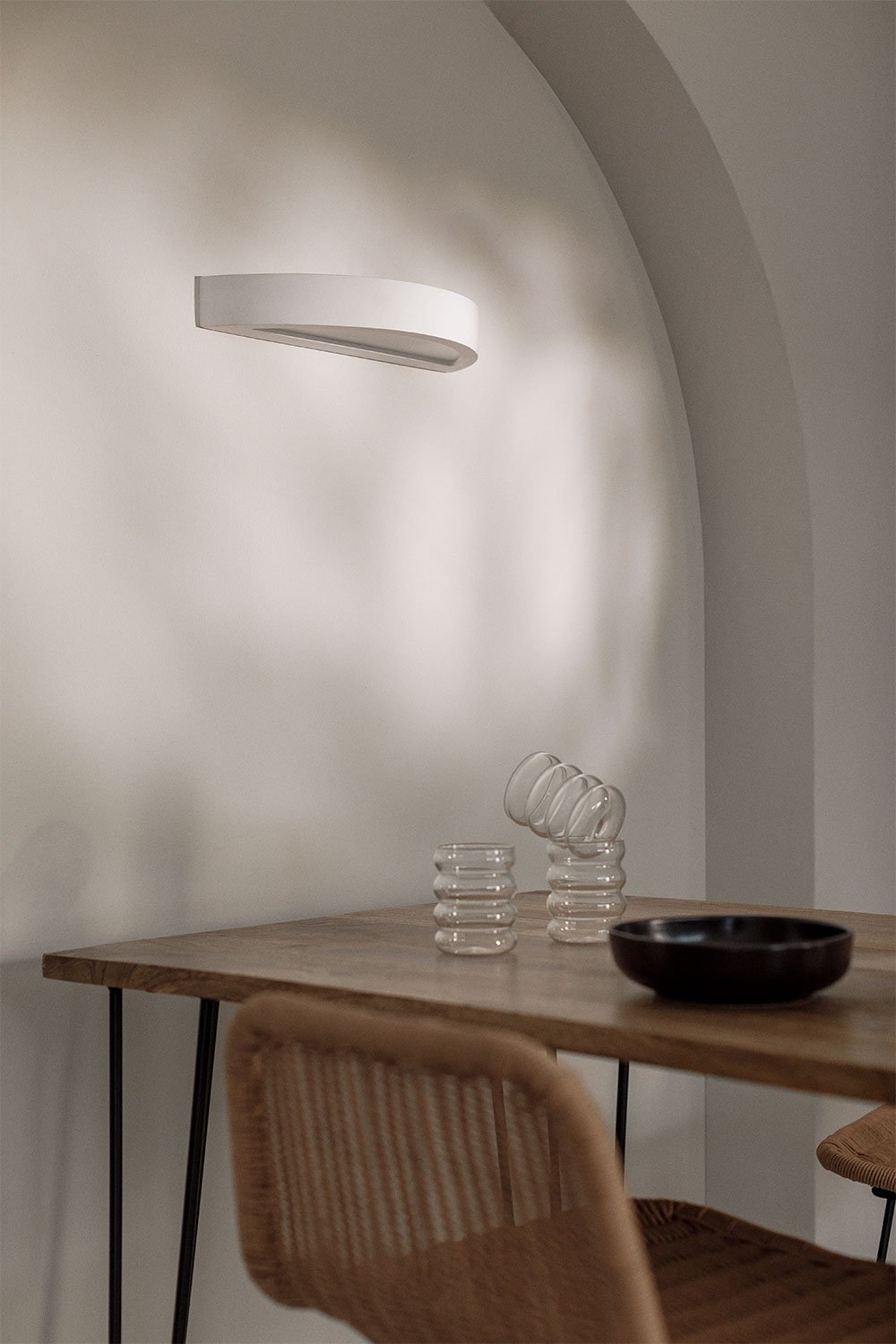 Bertina plaster LED wall sconce, gallery image 1