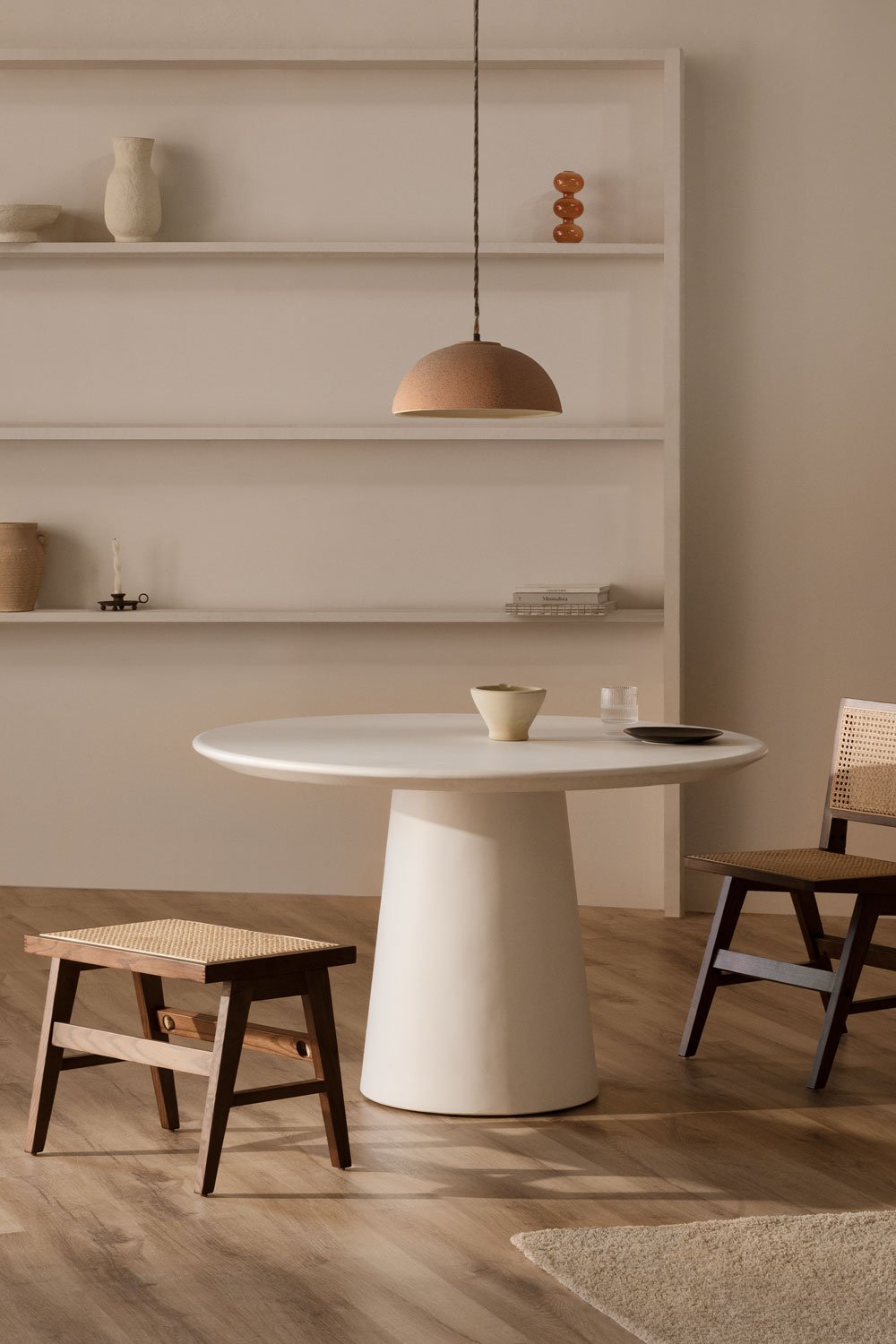Round Dining Table in Cemente (Ø120 cm) Zillad, gallery image 1
