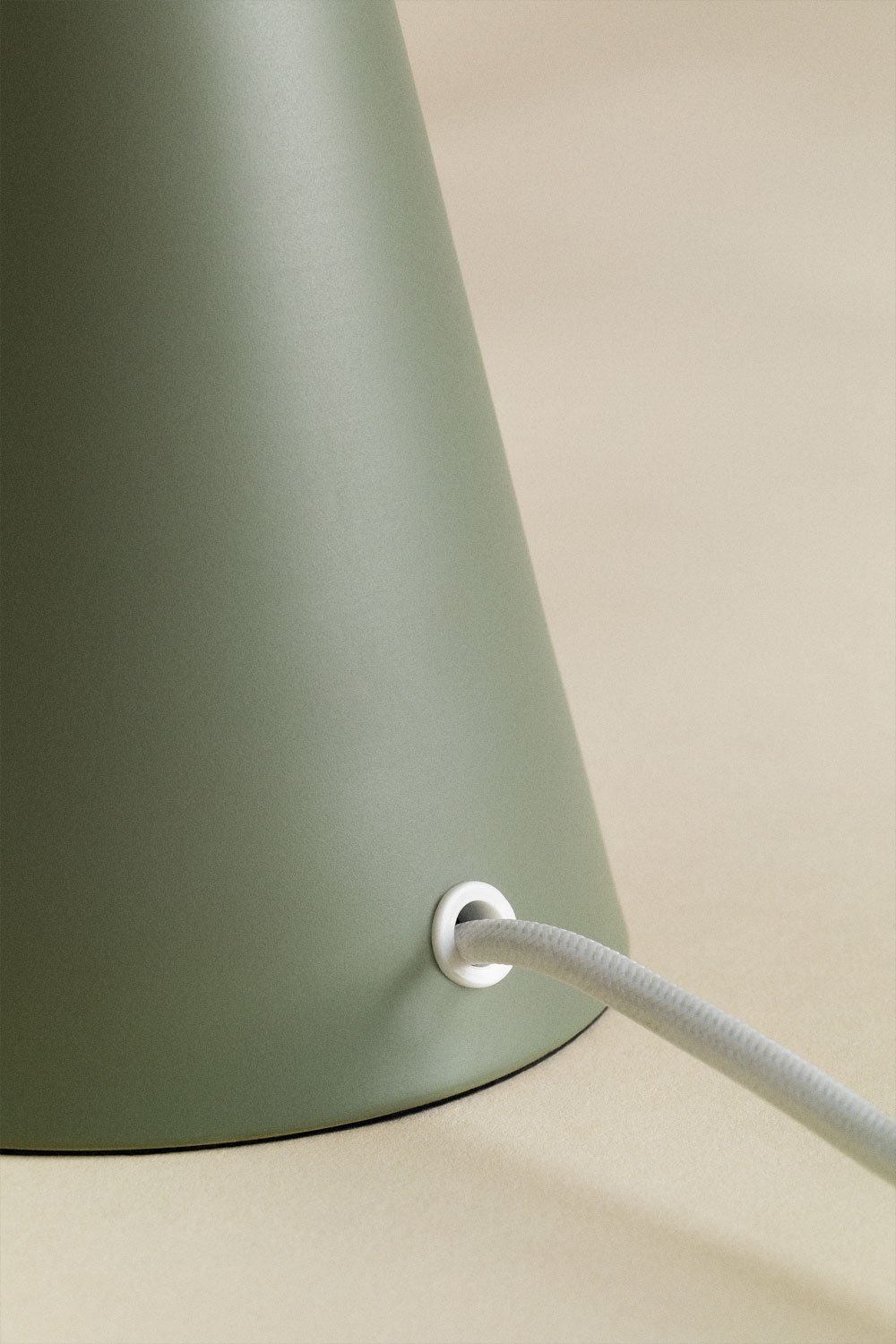 Jaliya iron table lamp, gallery image 5