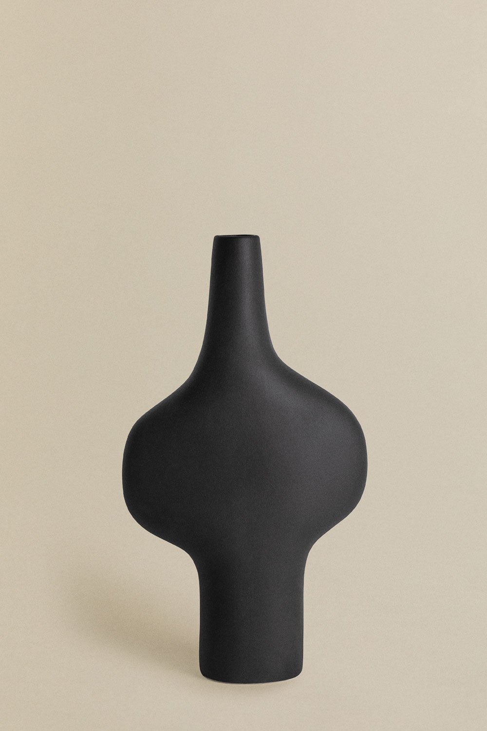 Sotres Ceramic Vase, gallery image 2