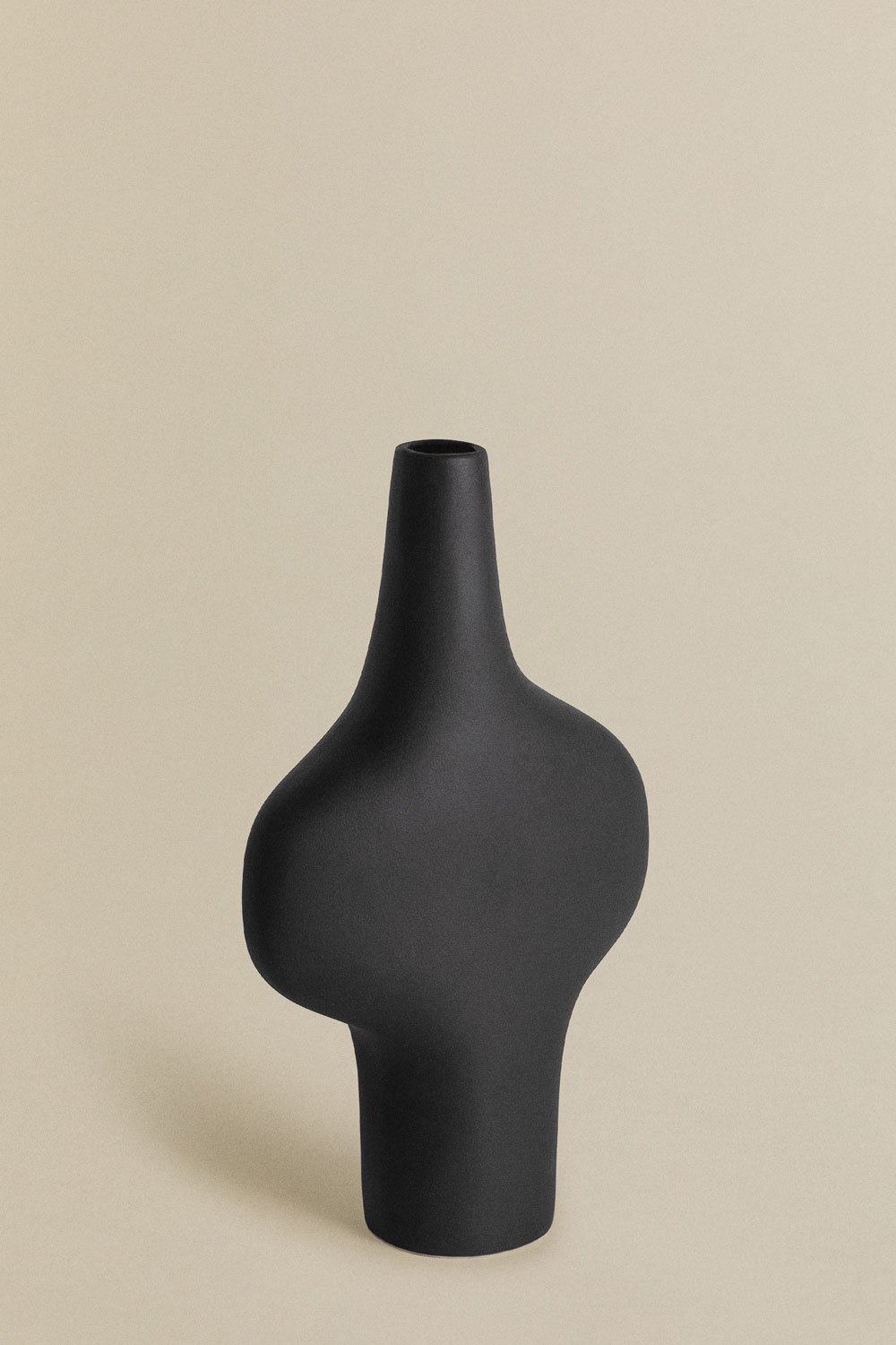 Sotres Ceramic Vase, gallery image 3
