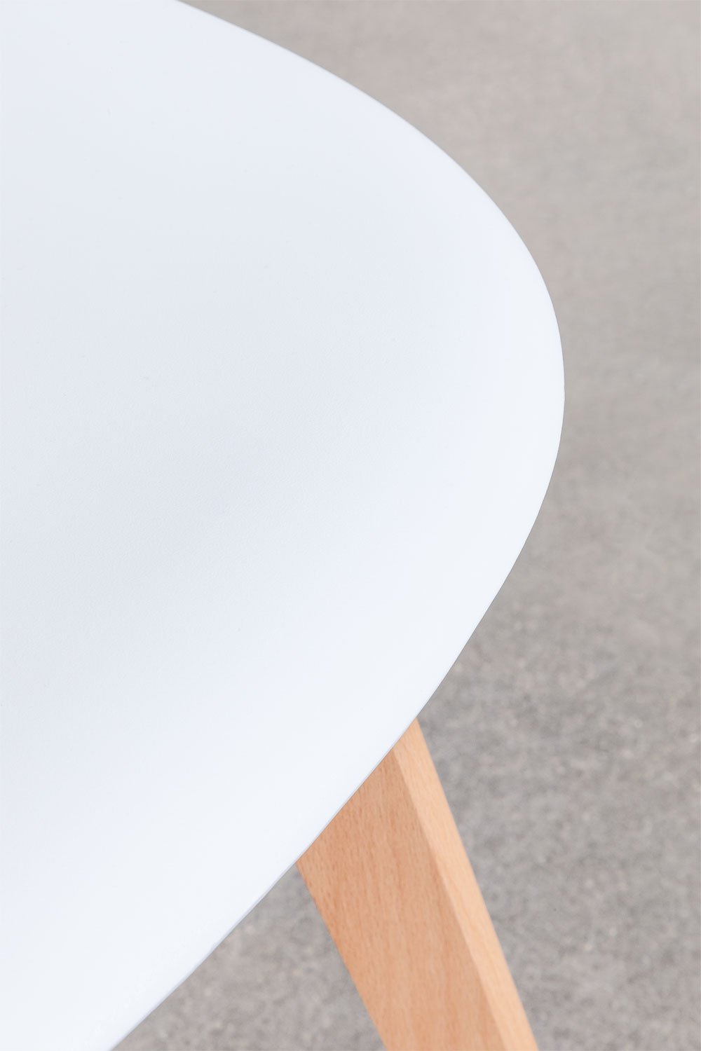 Pack of 2 dining chairs in polypropylene and beech wood Scand Nordic, gallery image 7