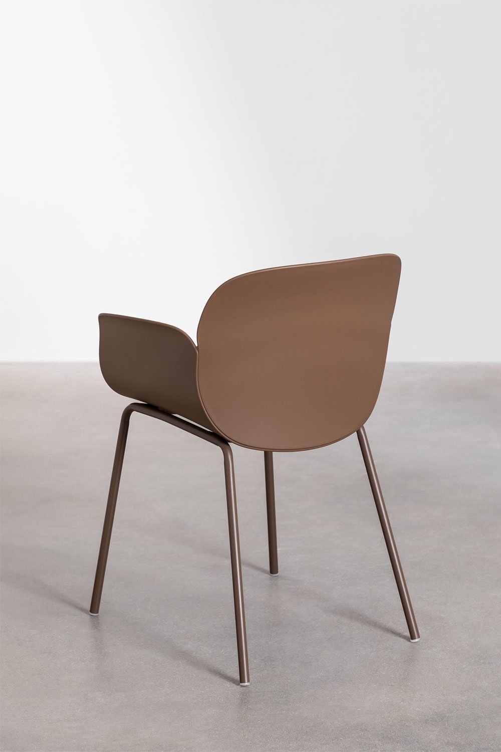 Pack of 4 Lynette garden chairs in iron and polypropylene, gallery image 4