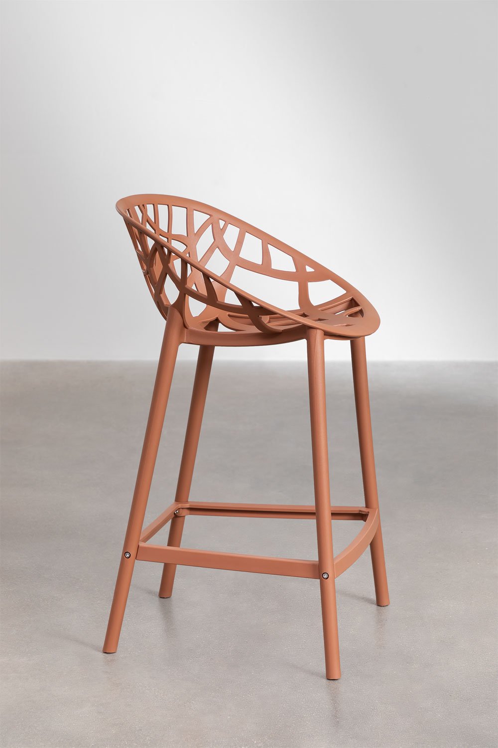 Pack of 2 Ores polypropylene high garden stools, gallery image 4