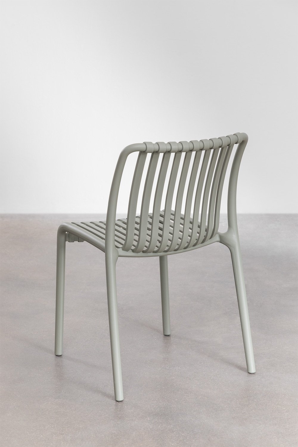 Pack of 4 Wendell polypropylene stackable garden chairs, gallery image 4