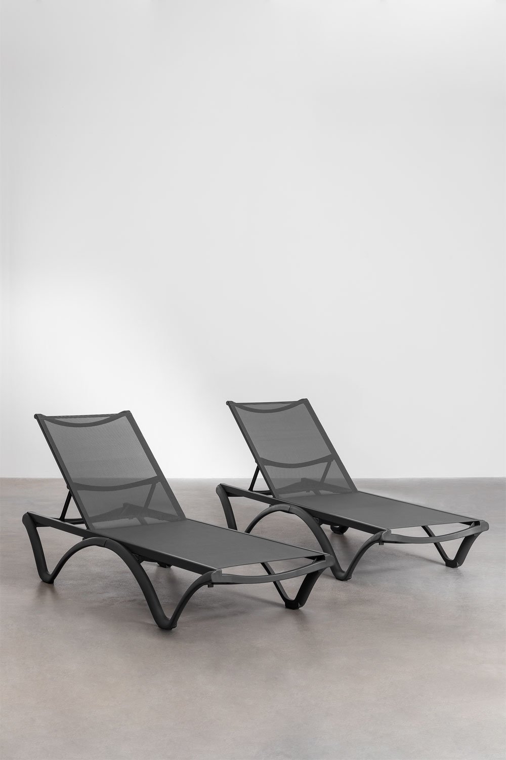 Pack of 2 Xeila stackable loungers, gallery image 2