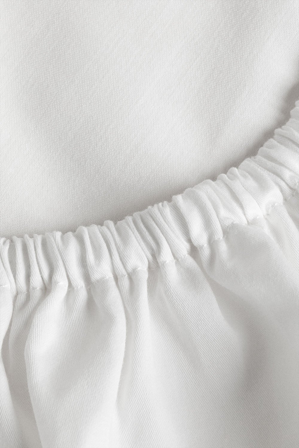 Sampras 300-thread count satin fitted sheet, gallery image 3
