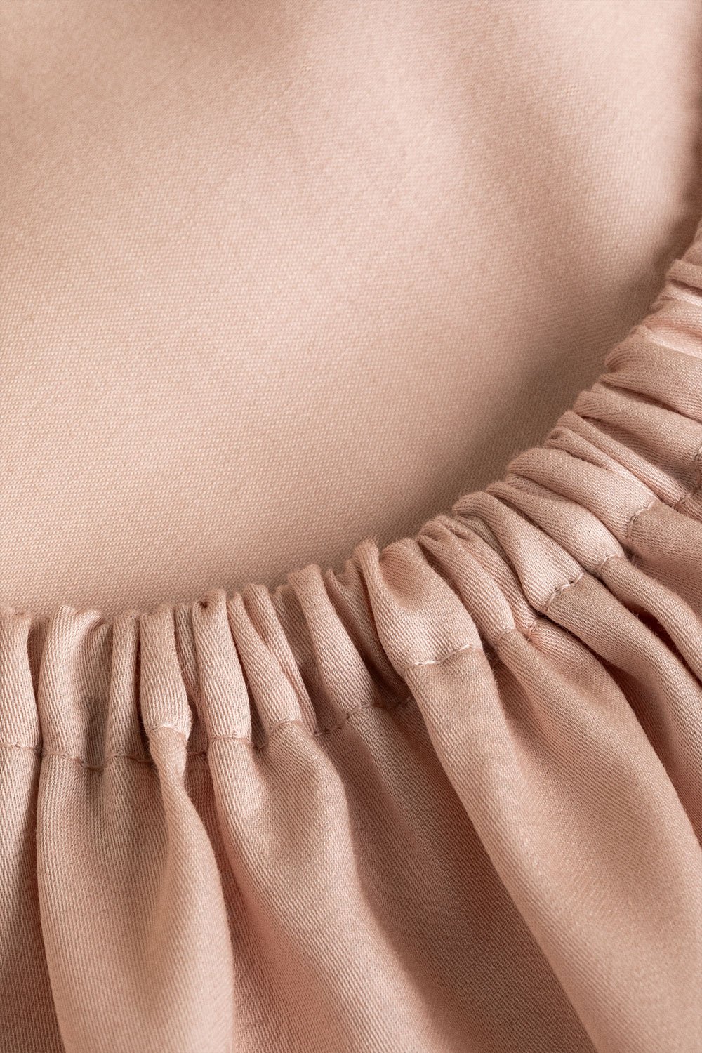 Sampras 300-thread count satin fitted sheet, gallery image 3