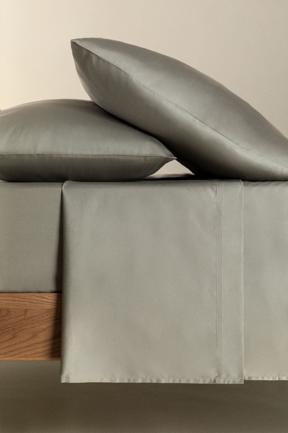 Sampras 300-thread count satin top sheet, gallery image 5