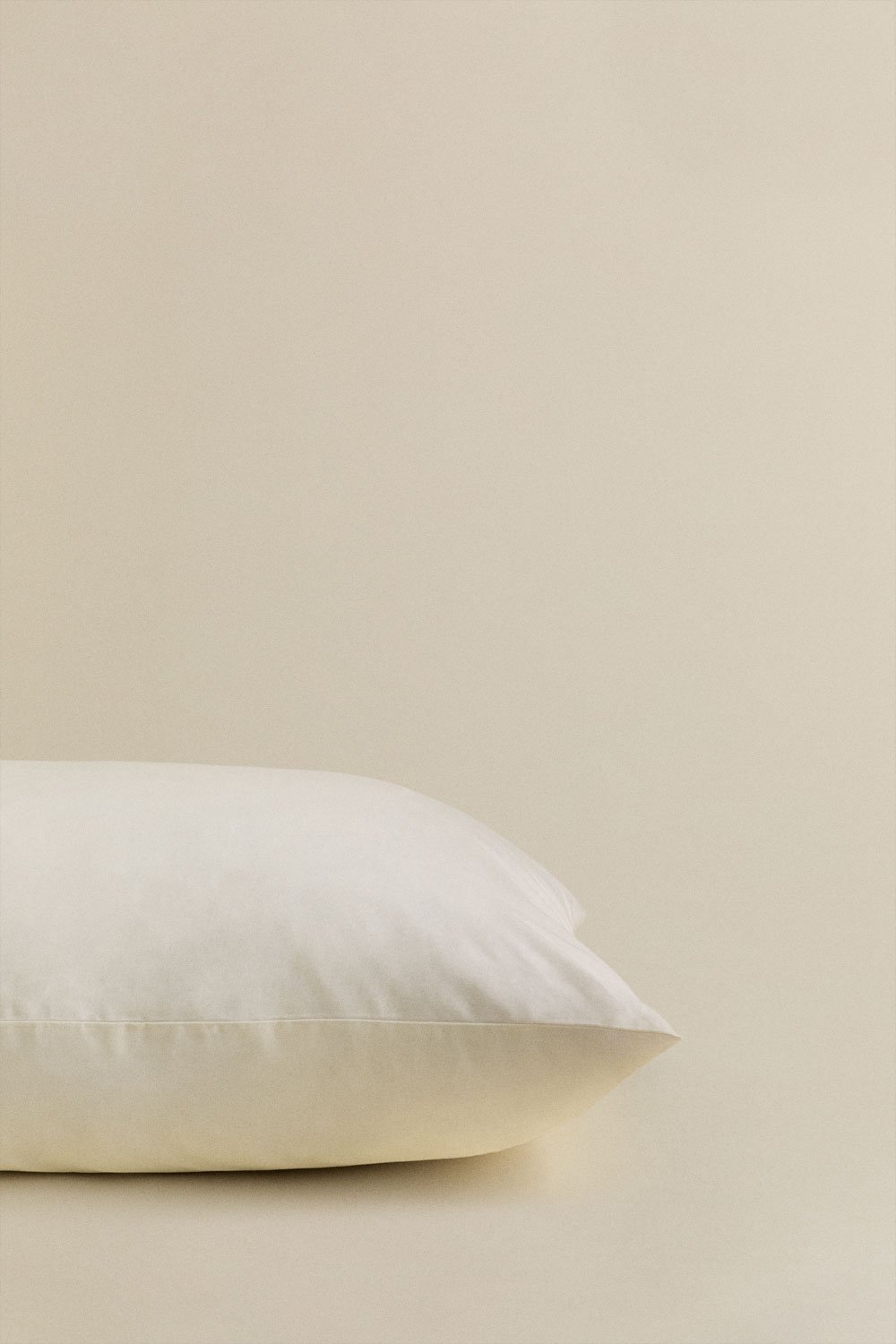 Agassi 180 thread count percale cotton pillowcase, gallery image 3