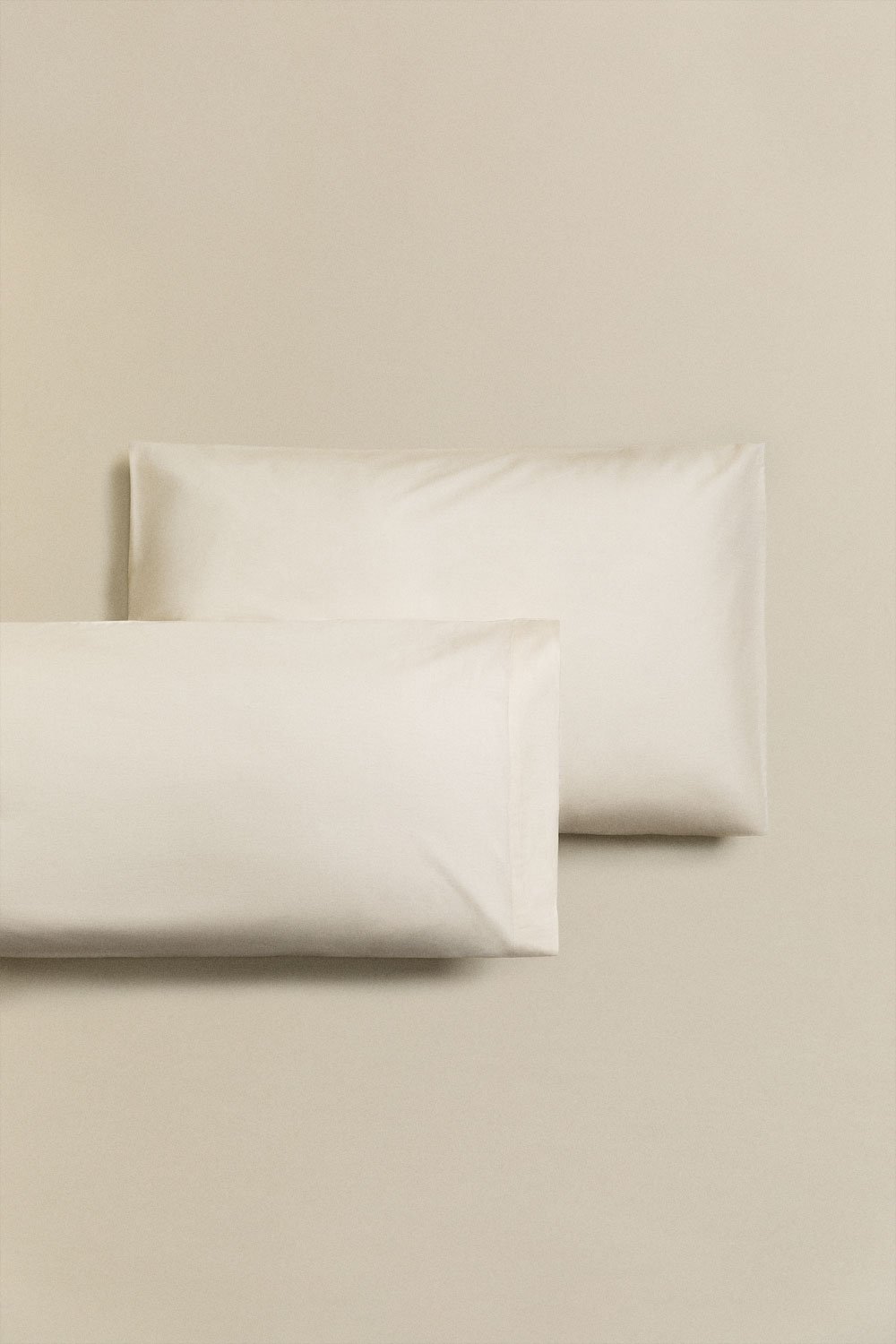 Agassi 180 thread count percale cotton pillowcase, gallery image 1