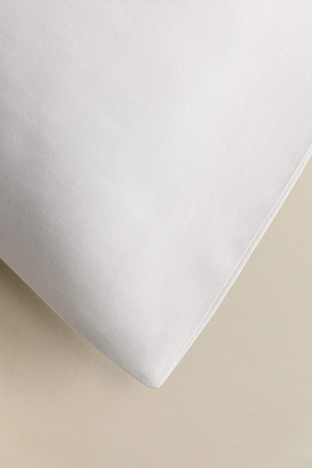 Sampras 300 thread count satin duvet cover, gallery image 3