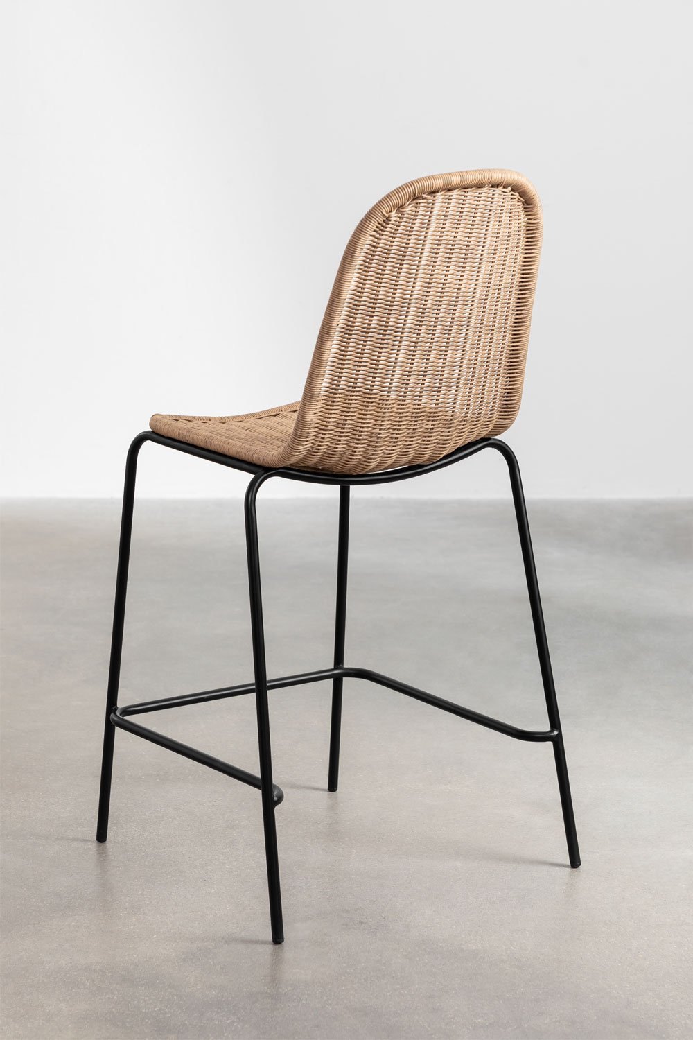 Stackable high stool in synthetic rattan Reiven, gallery image 3