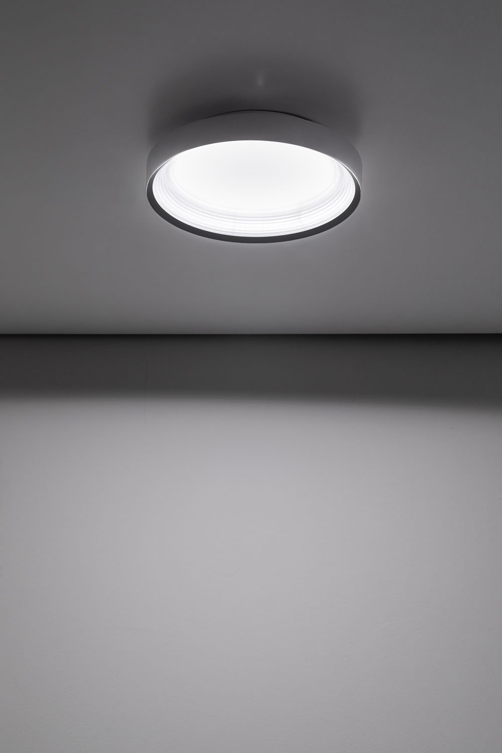 Sarwat LED Ceiling Light in Methacrylate and Aluminum , gallery image 2