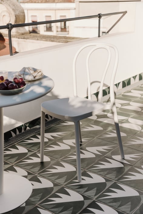 Stackable garden chair in polypropylene Mizzi - Gardenia White