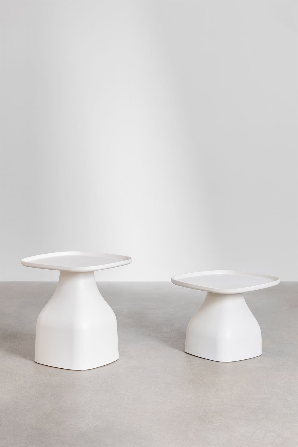 Square Garden Side Table 50x50 cm in Polypropylene Jubarri, gallery image 6