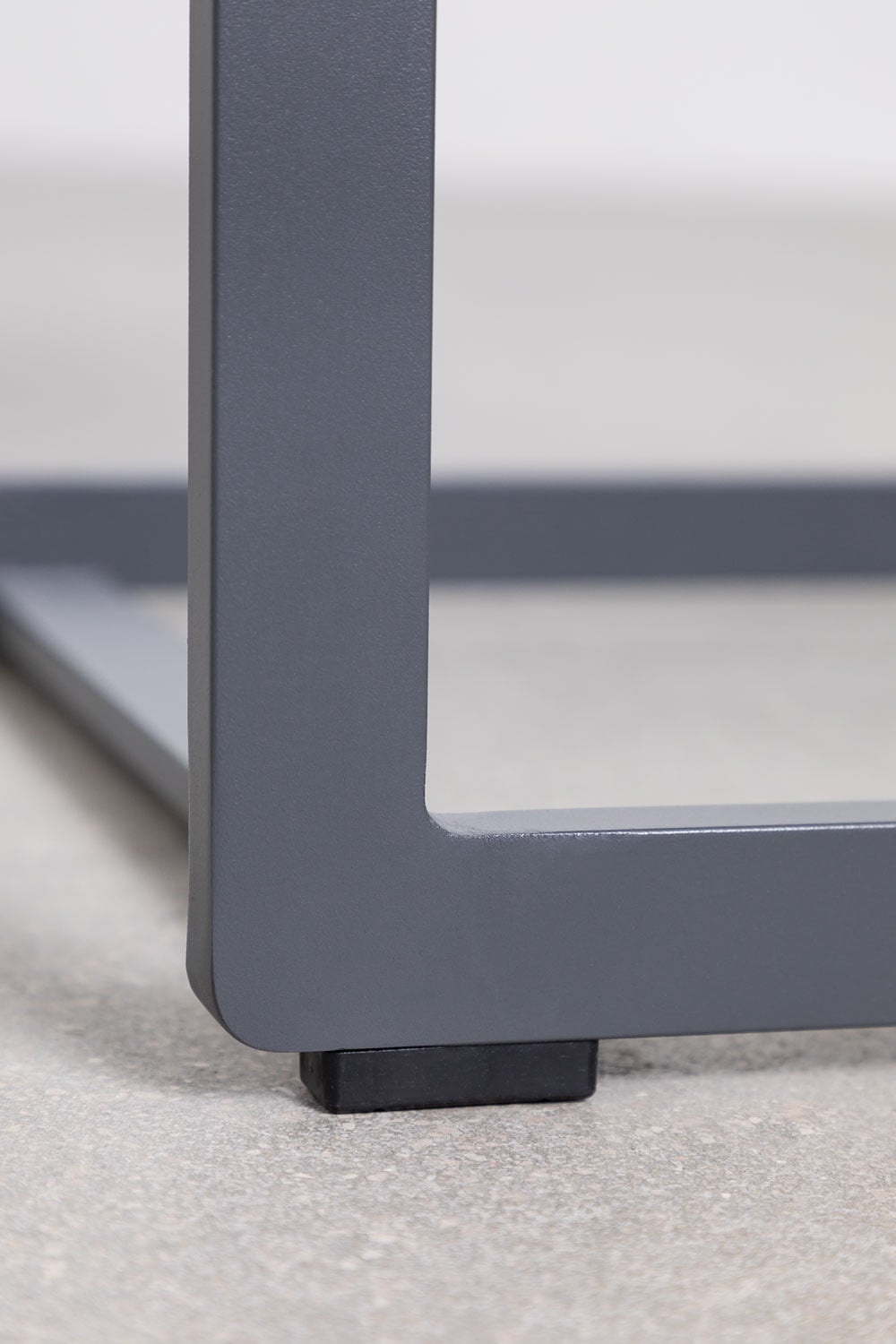 Square 40x40 cm garden side table in Dulem aluminum, gallery image 5