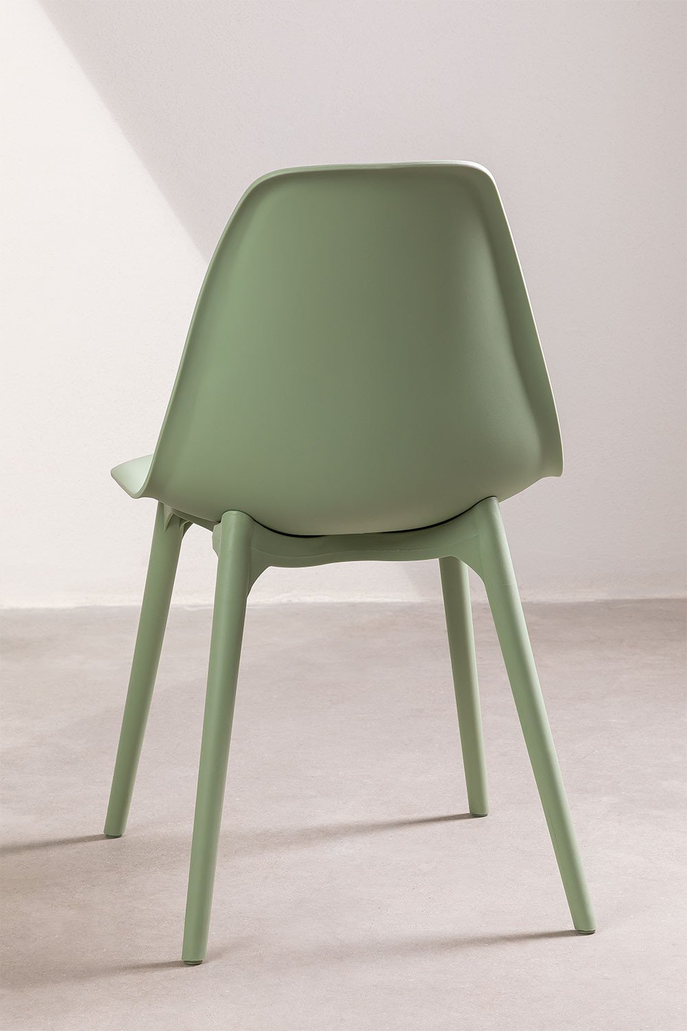 Pack of 2 Scand polypropylene dining chairs, gallery image 4