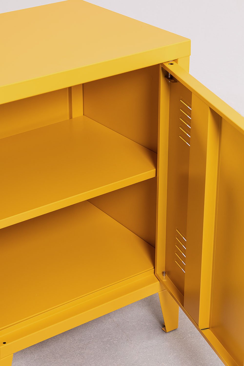 Pohpli steel locker side table, gallery image 3