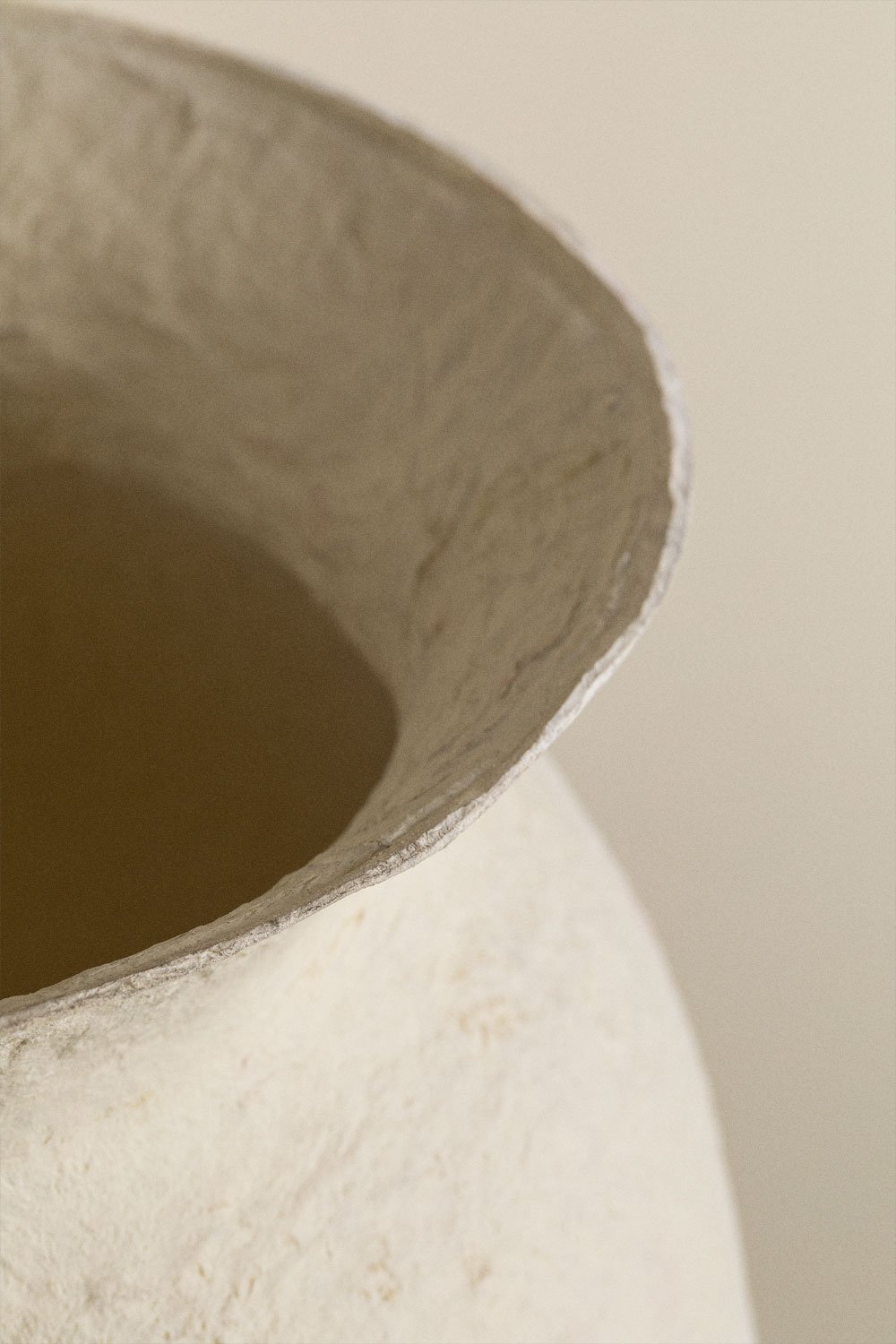 Brinxel decorative papier-mâché vase, gallery image 4