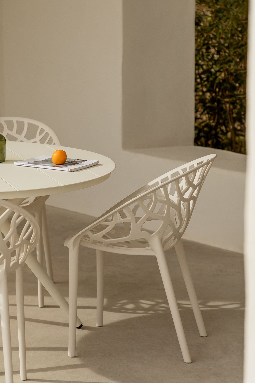 Pack of 4 stackable garden chairs in polypropylene Ores, gallery image 1