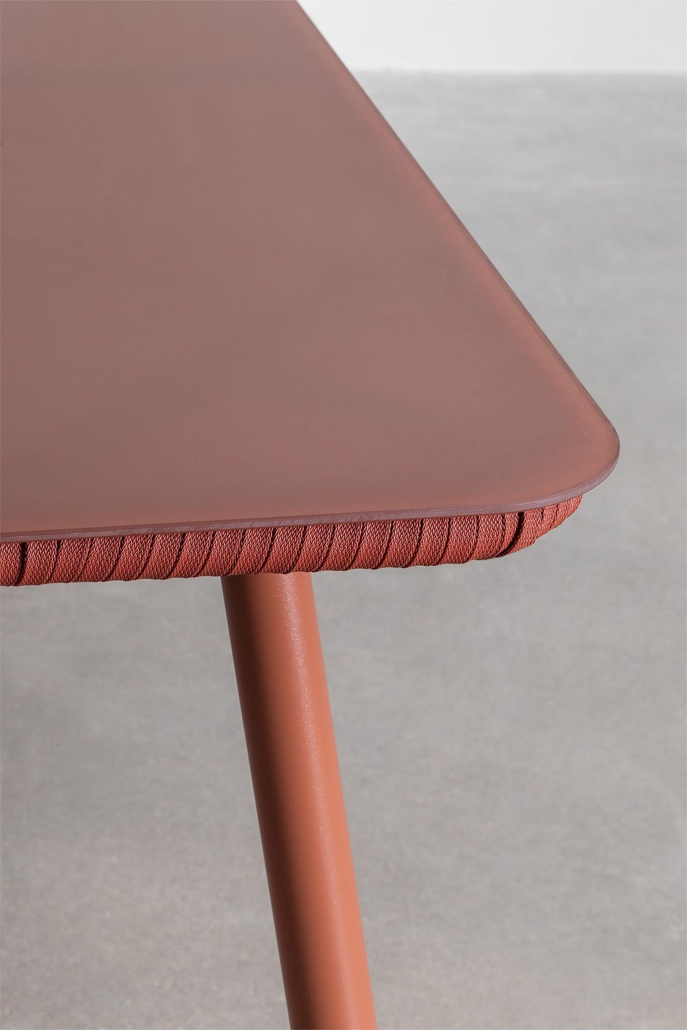 Rectangular garden table 160x90 cm in glass and aluminium Arhiza, gallery image 5