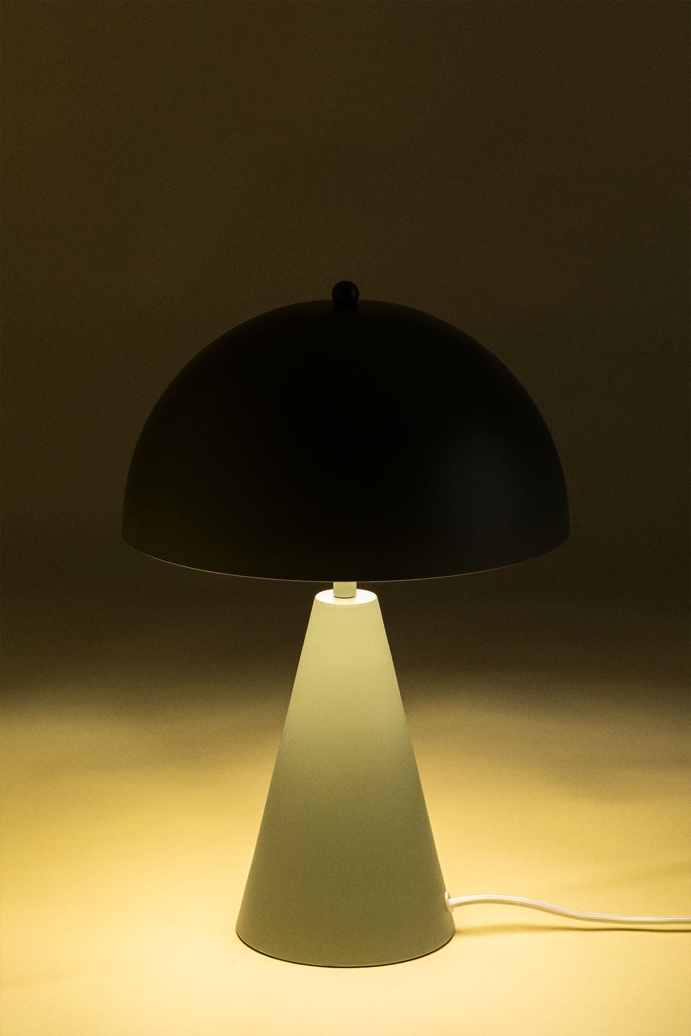 Jaliya iron table lamp, gallery image 3