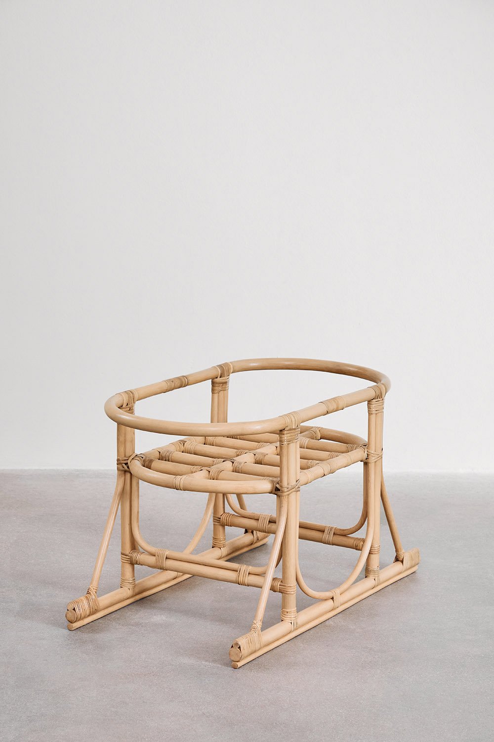 Legs for Zarine Kids Rattan Cradle, gallery image 2