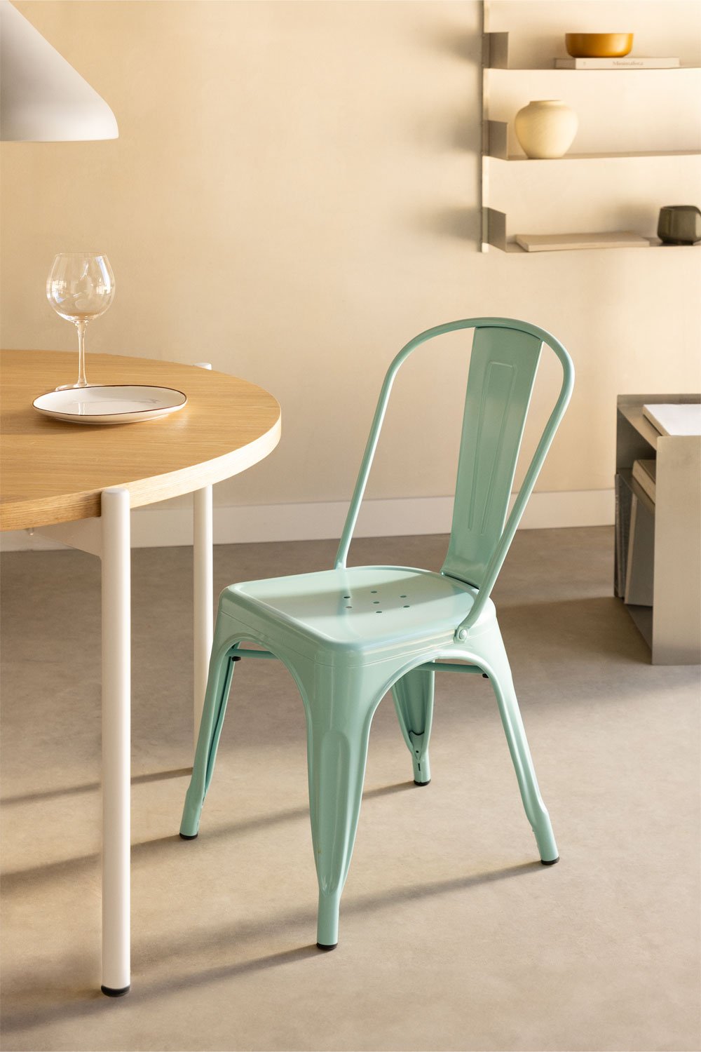 Pack of 4 LIX stackable chairs, gallery image 1