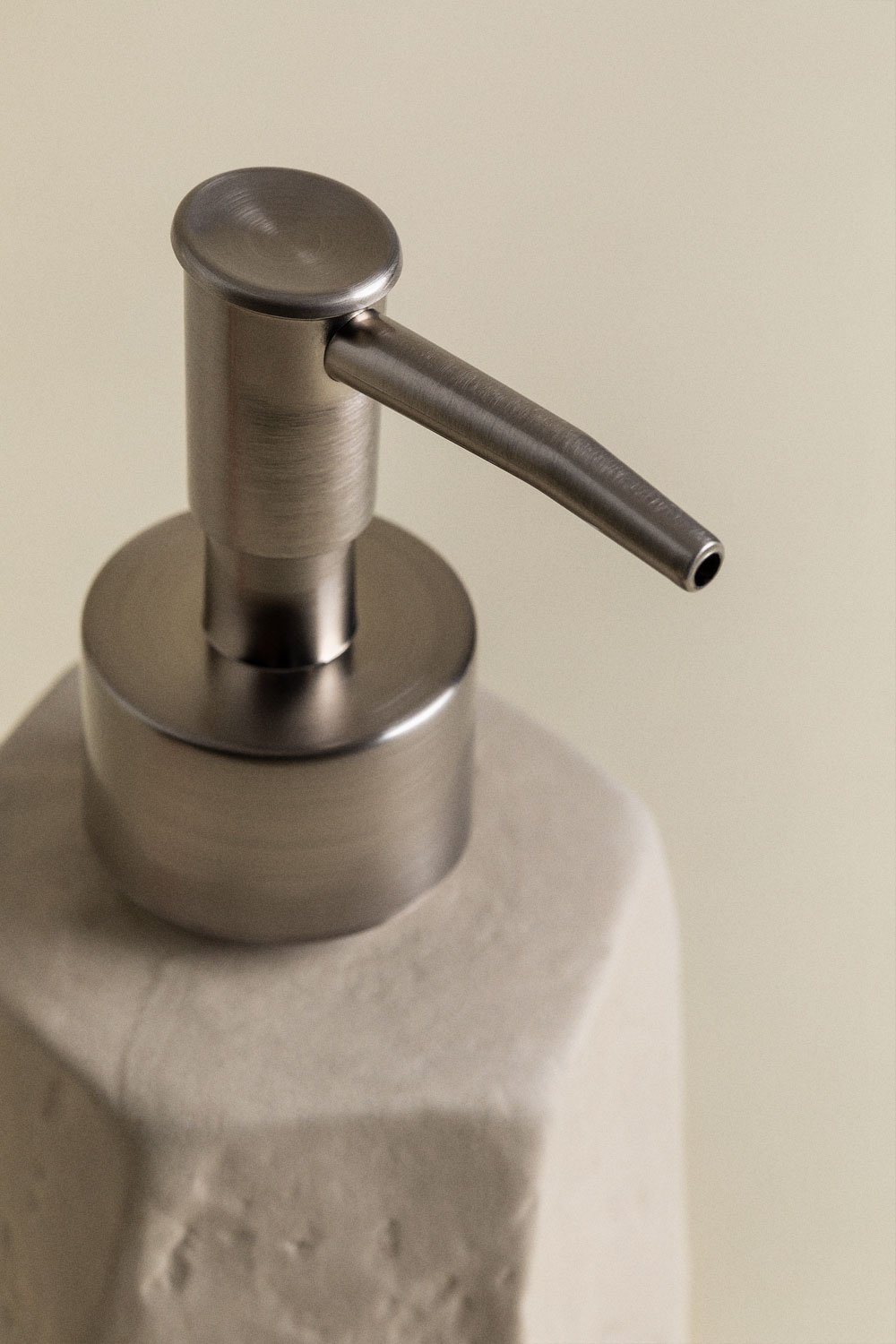 Rixten Stoneware Bathroom Set, gallery image 3