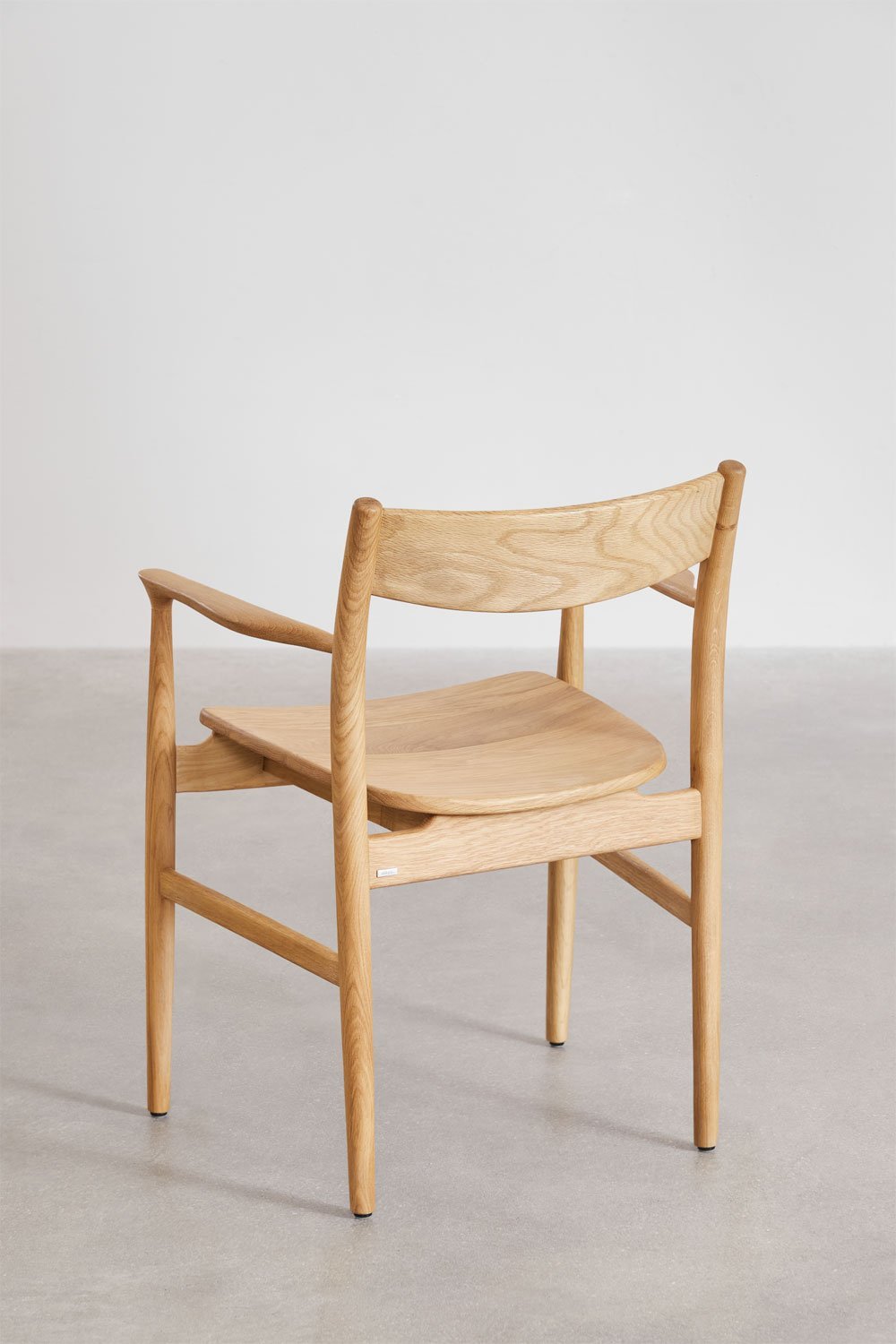 Dining chair with armrests in oak wood Mireita, gallery image 6