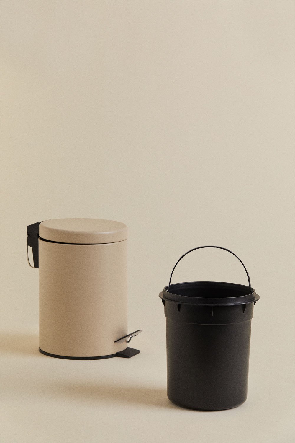 3L Eiden iron pedal bin, gallery image 6