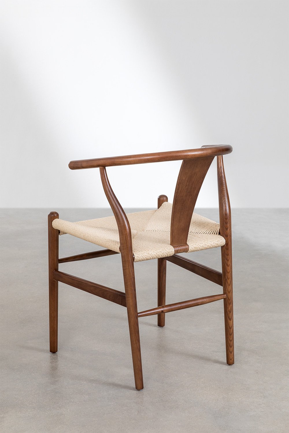 Pack of 2 dining chairs in elm wood Uish Edition, gallery image 4