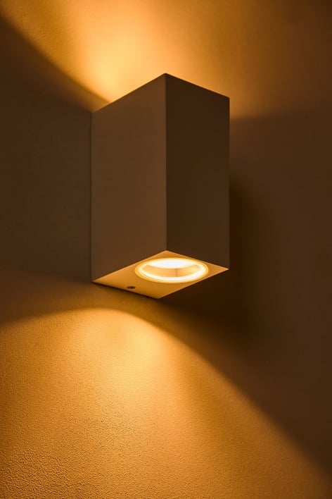 Aluminum outdoor wall light with 2 Dolton light points