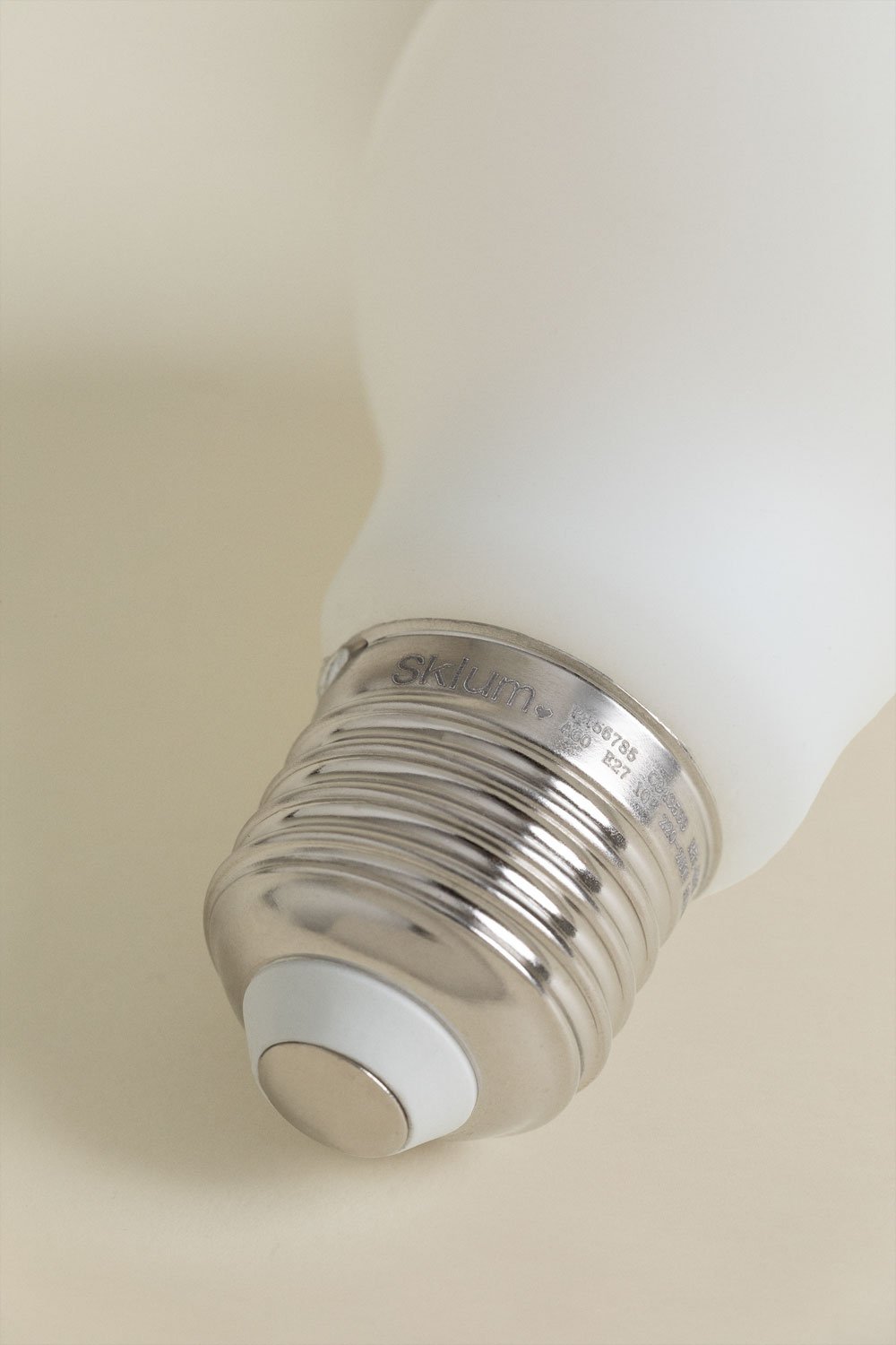 LED Bulb E27 A60 10W Opal, gallery image 2