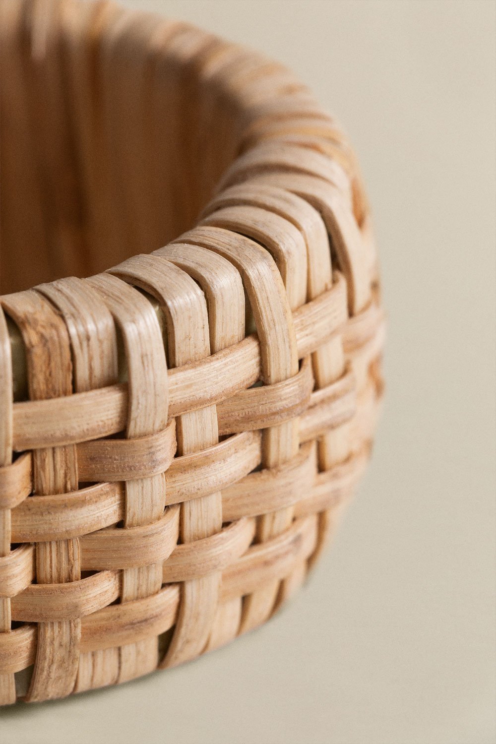 Set of 4 Orya napkin rings, gallery image 5