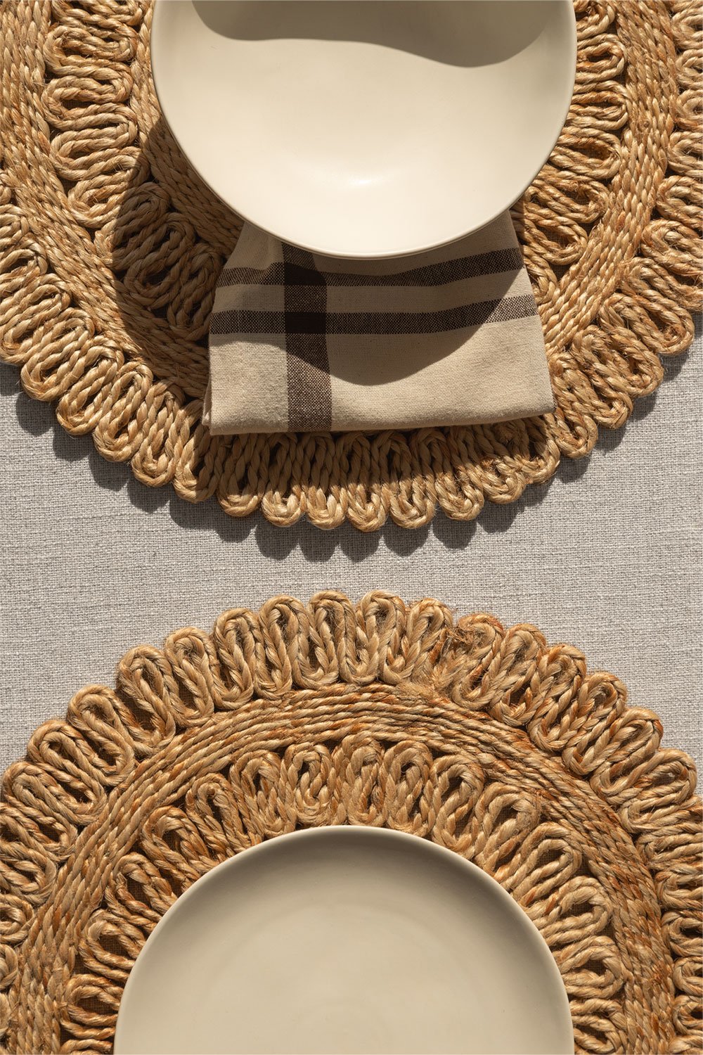 Jute Trivet Naila, gallery image 1