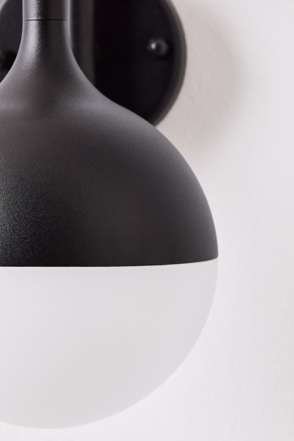 Uveron outdoor LED wall lamp in aluminium , gallery image 5