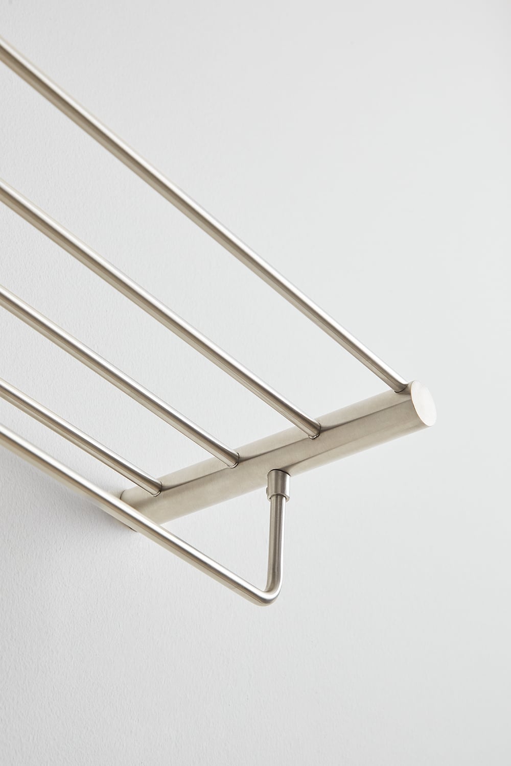 Wall-mounted bathroom towel rack with shelf in stainless steel Devon, gallery image 5