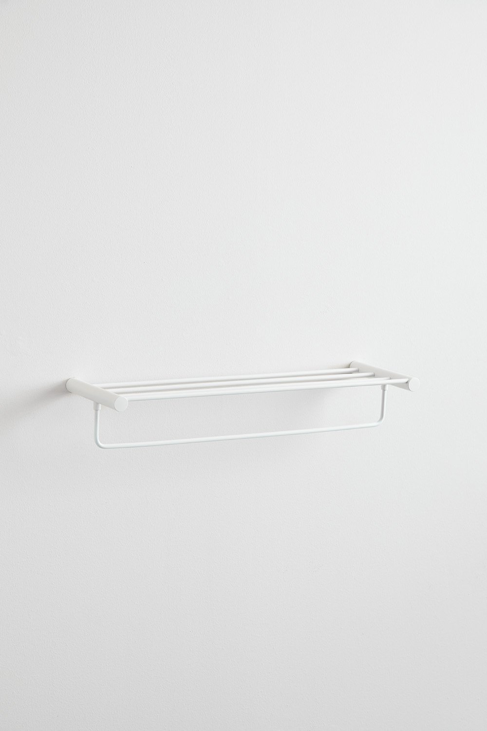 Wall-mounted bathroom towel rack with shelf in stainless steel Devon, gallery image 2