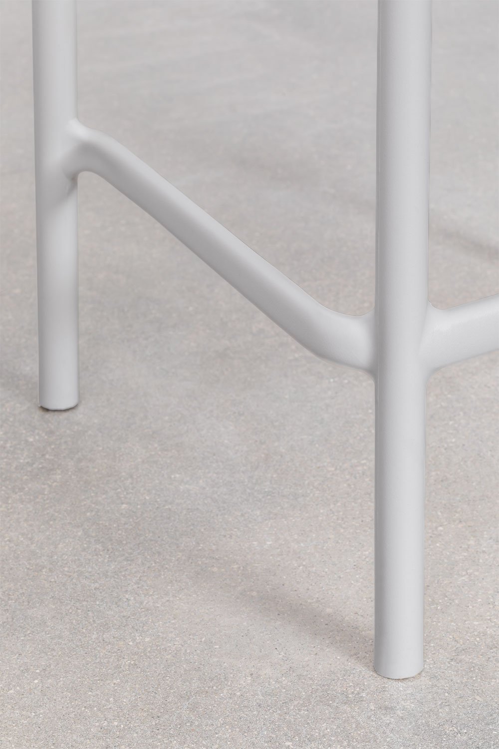 Pack of 2 Wendell polypropylene stackable garden stools, gallery image 7