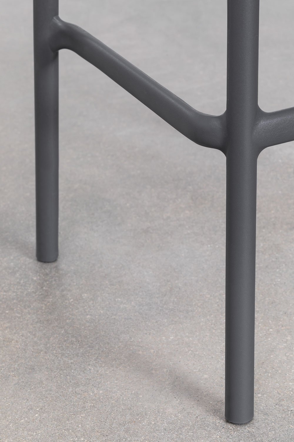 Pack of 4 stackable high stools in Wendell polypropylene, gallery image 7