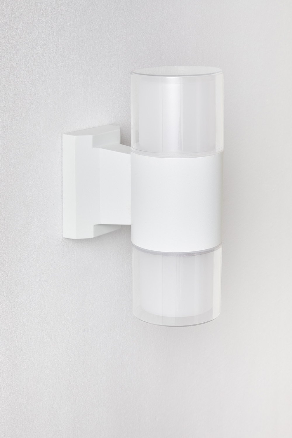 LED outdoor wall light in aluminum with 2 Fialon light points   , gallery image 1