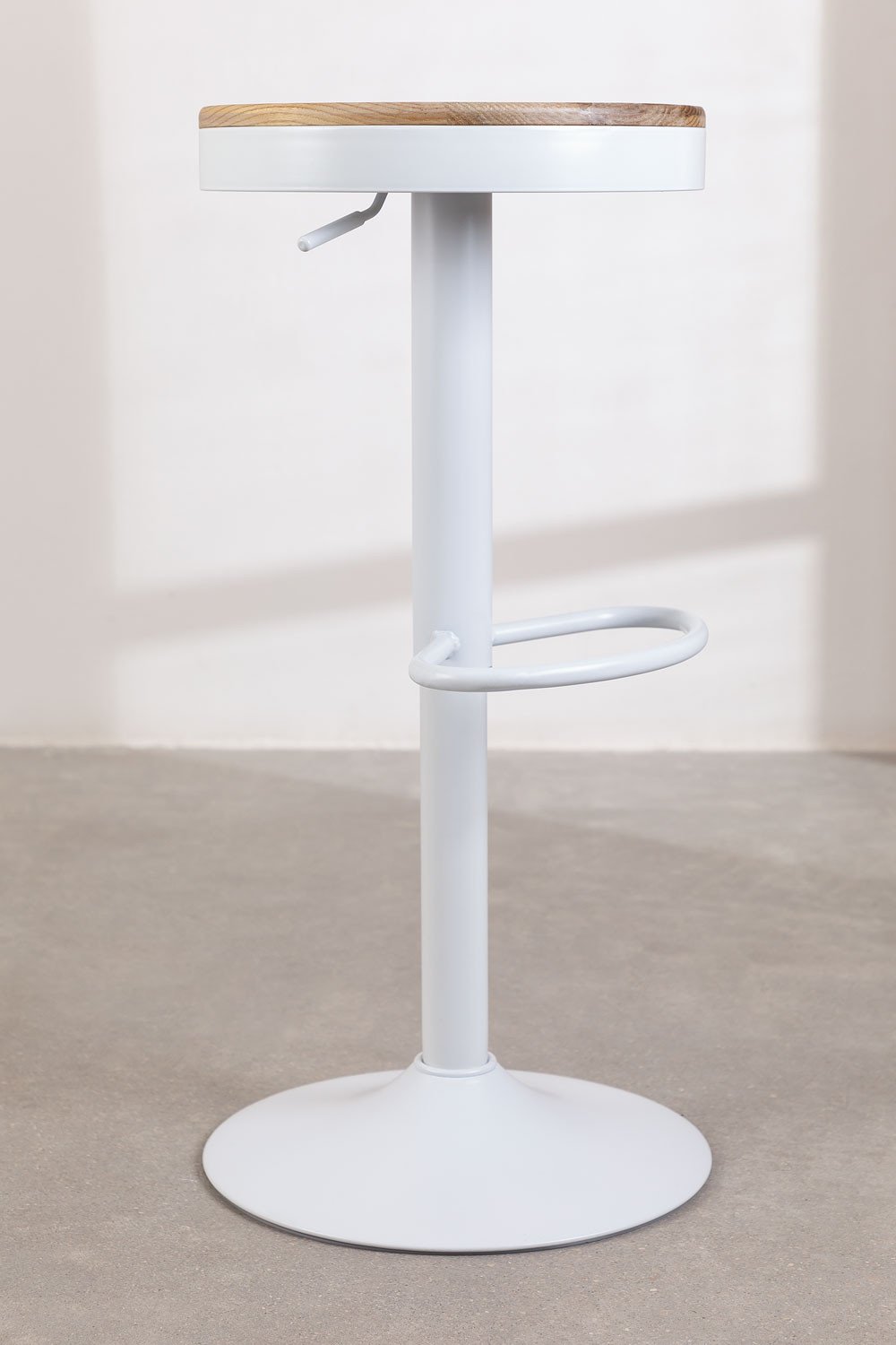 Pack of 2 adjustable high stools in steel and Bardder elm wood, gallery image 4