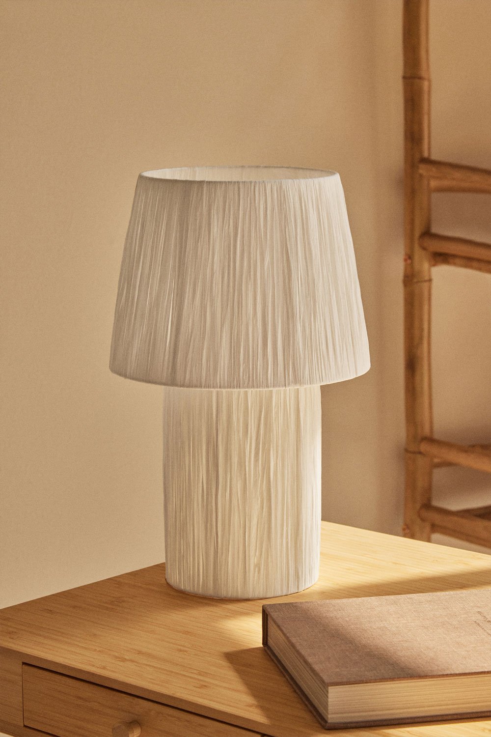 Nironalde paper table lamp, gallery image 1