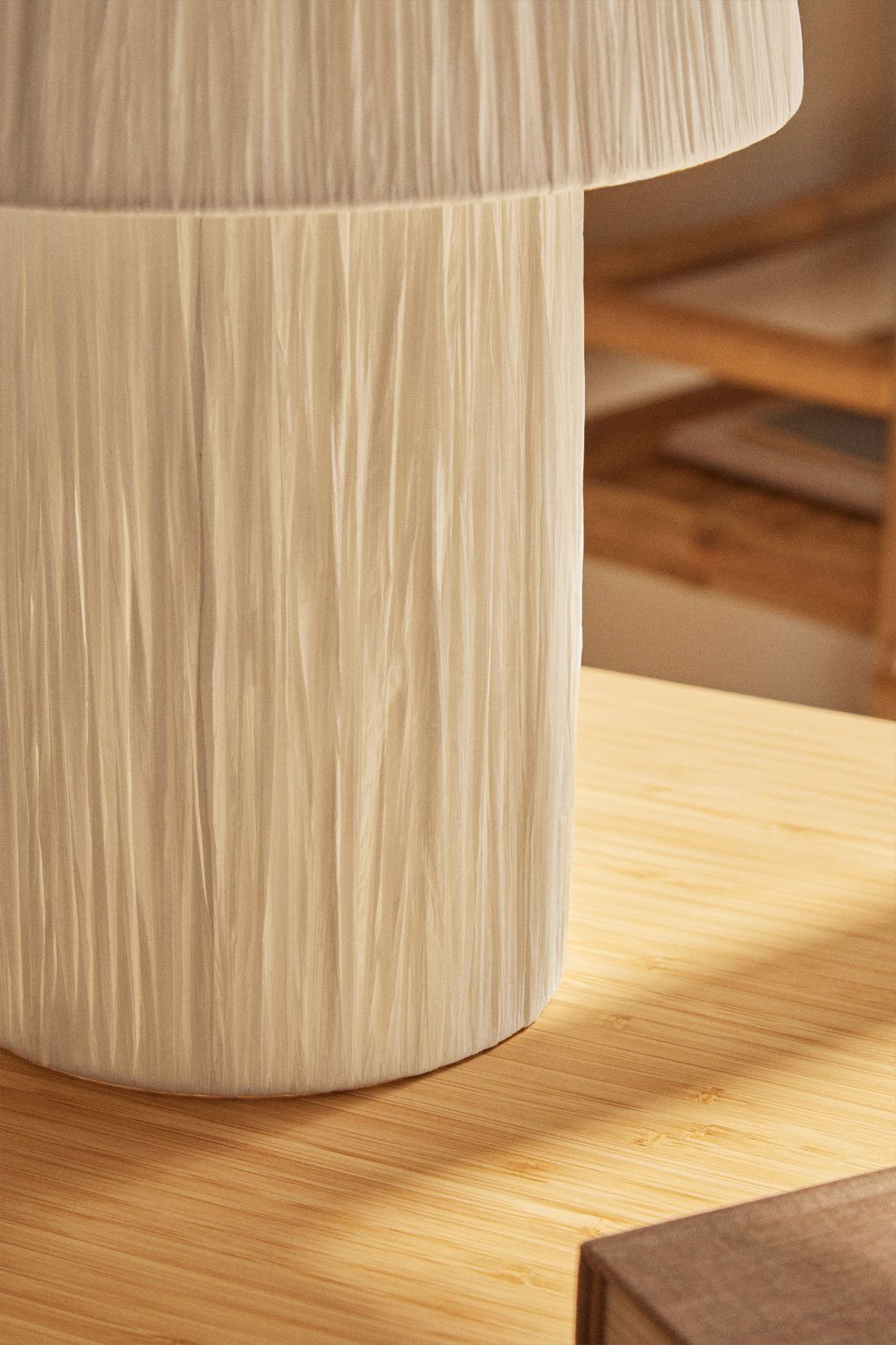 Nironalde paper table lamp, gallery image 2