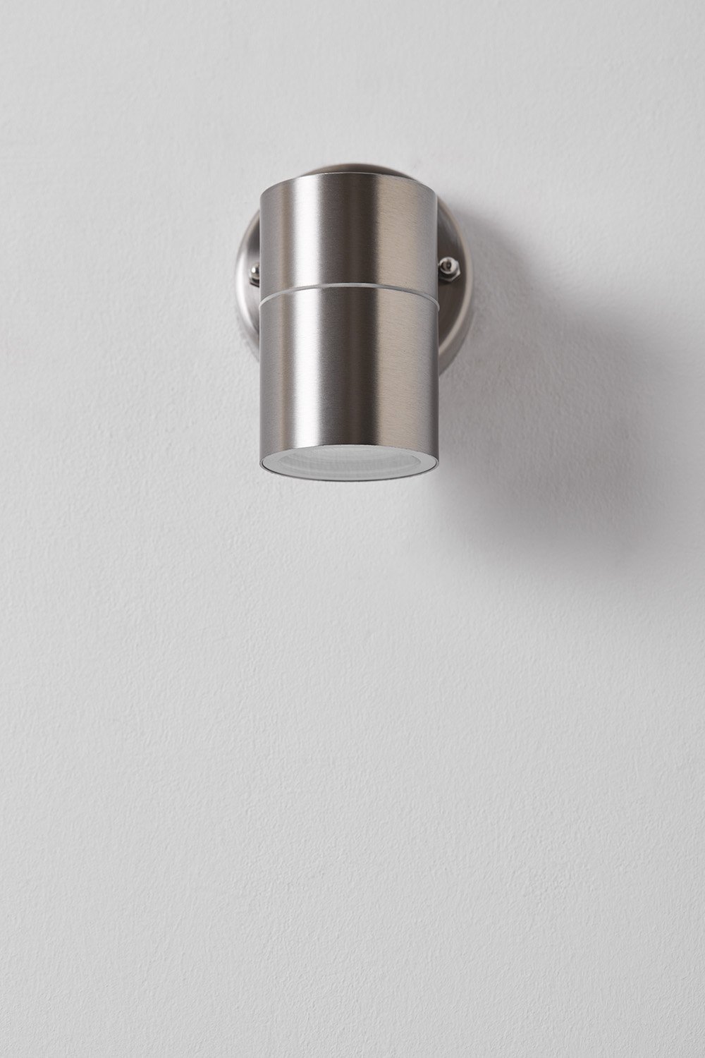 Jaxten Stainless Steel Outdoor Wall Sconce, gallery image 3