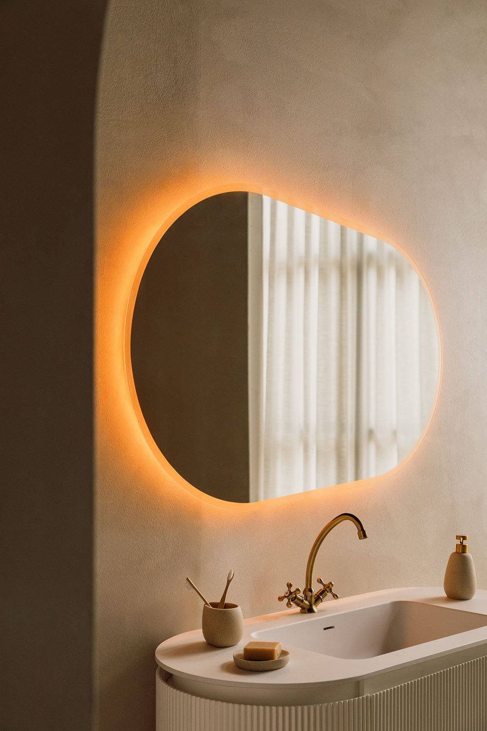 Meunier LED illuminated anti-fog oval bathroom mirror, gallery image 2