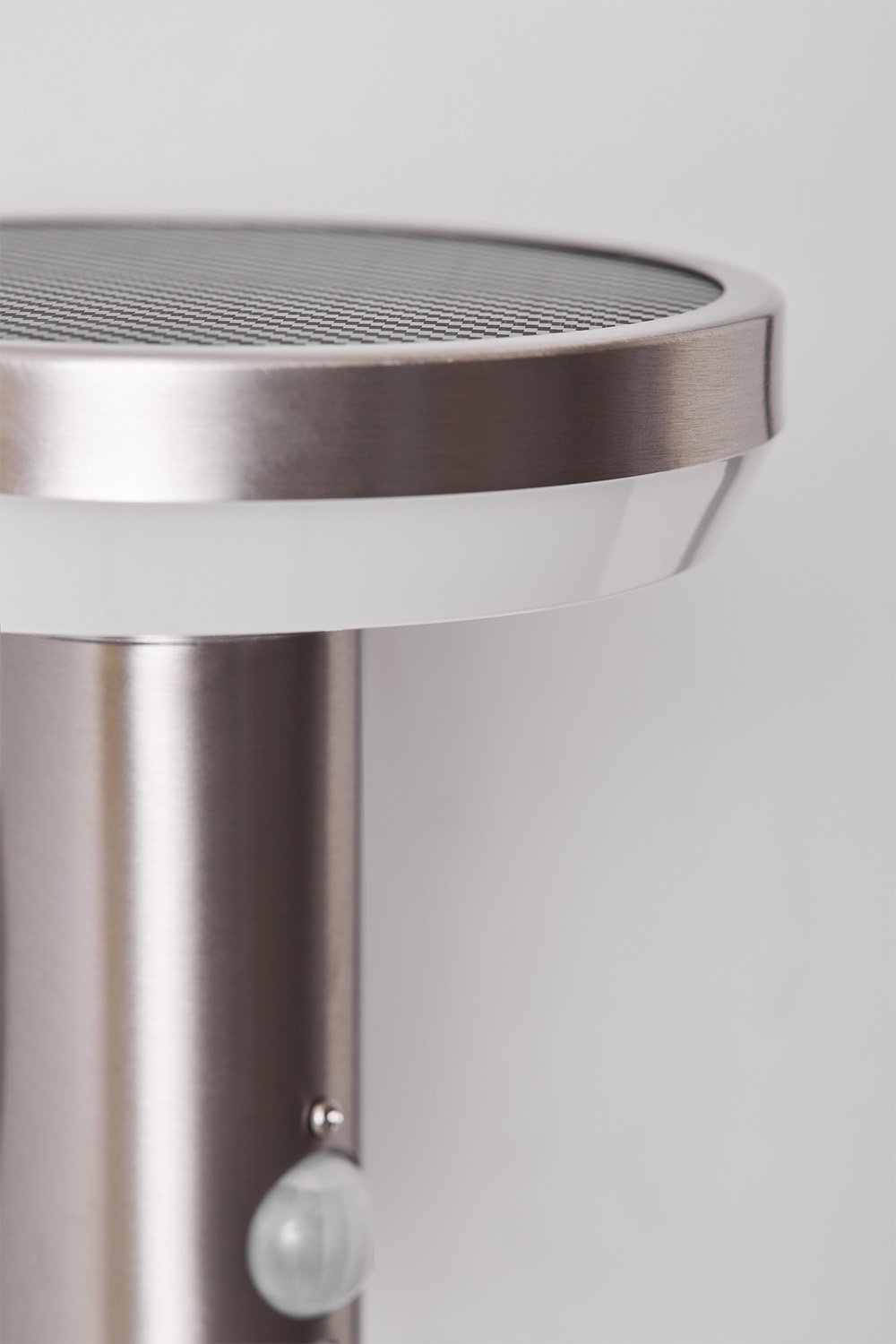 Ovint Stainless Steel Solar LED Outdoor Wall Light , gallery image 4