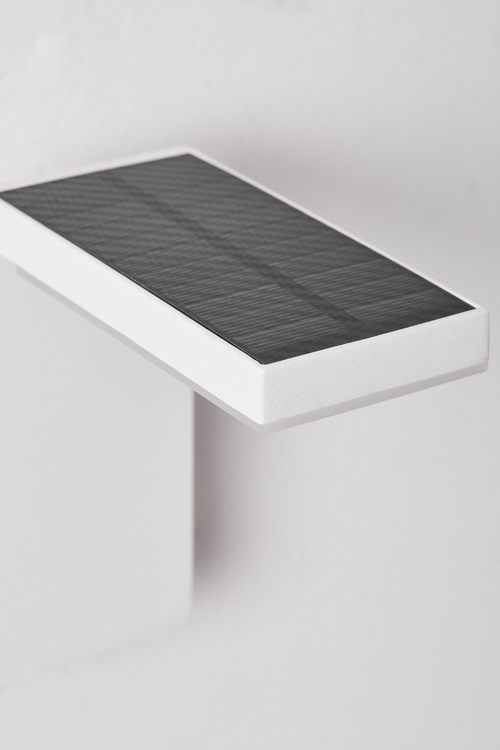 Luxore aluminum outdoor solar LED wall light, gallery image 5